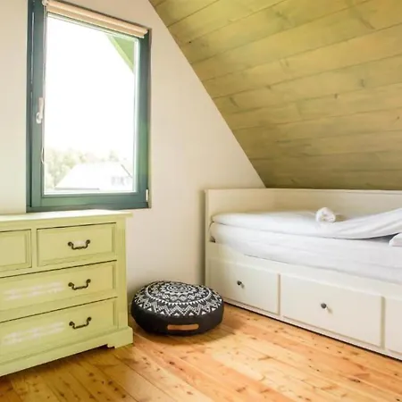 2 Bedroom Awesome In Dom wakacyjny Rowy (Pomerania)